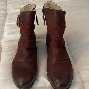 Women’s  Maroon Leather Boots